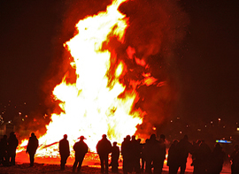 Reykajavik New Year's Eve bonfire