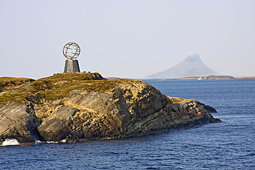 Norway Arctic Circle marker
