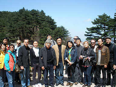 China-Huangshan-Mountain-Our-Group-Photo-Atop-the-Mountain