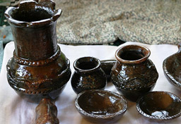 Fiji-Nakabuta Pottery Bowls & Vases