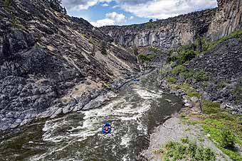NewKlamath rafting, Kikiceki Canyon Big Bend rafts
